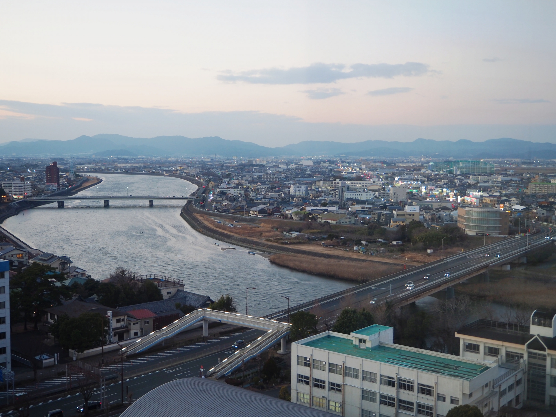 愛知】豊川市は自然豊かで歴史がある門前町！人気の理由と移住支援制度を解説｜移住スタイル｜ライフスタイルから移住先を発見できるマガジン