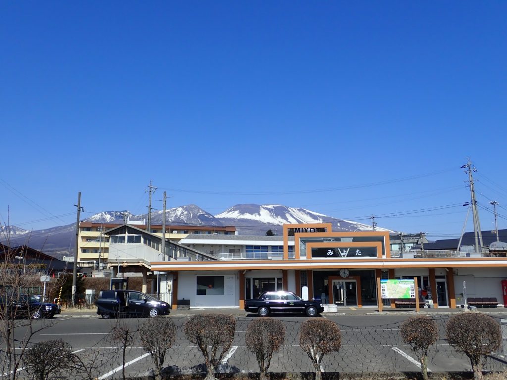 御代田駅の様子