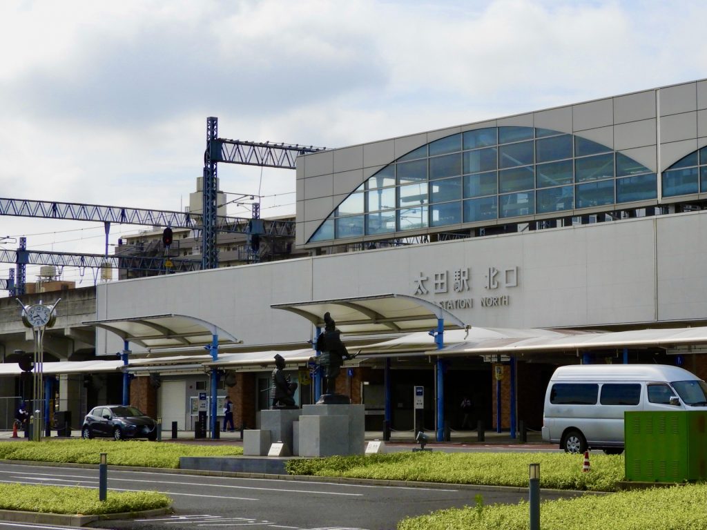 東武太田駅前の様子