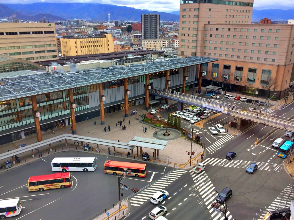 JR長野駅前の様子