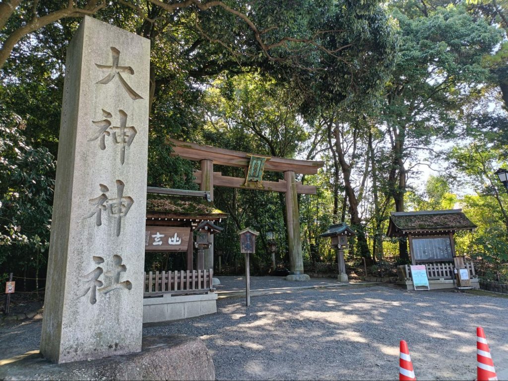 奈良県の大神神社の様子